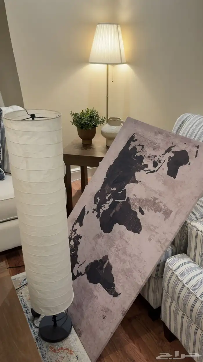 لوحة خريطة العالم - واضاءة من ايكيا 0