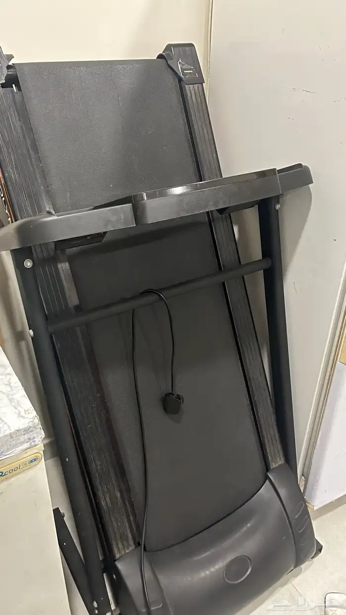 سير رياضي مستخدم نظيف 0