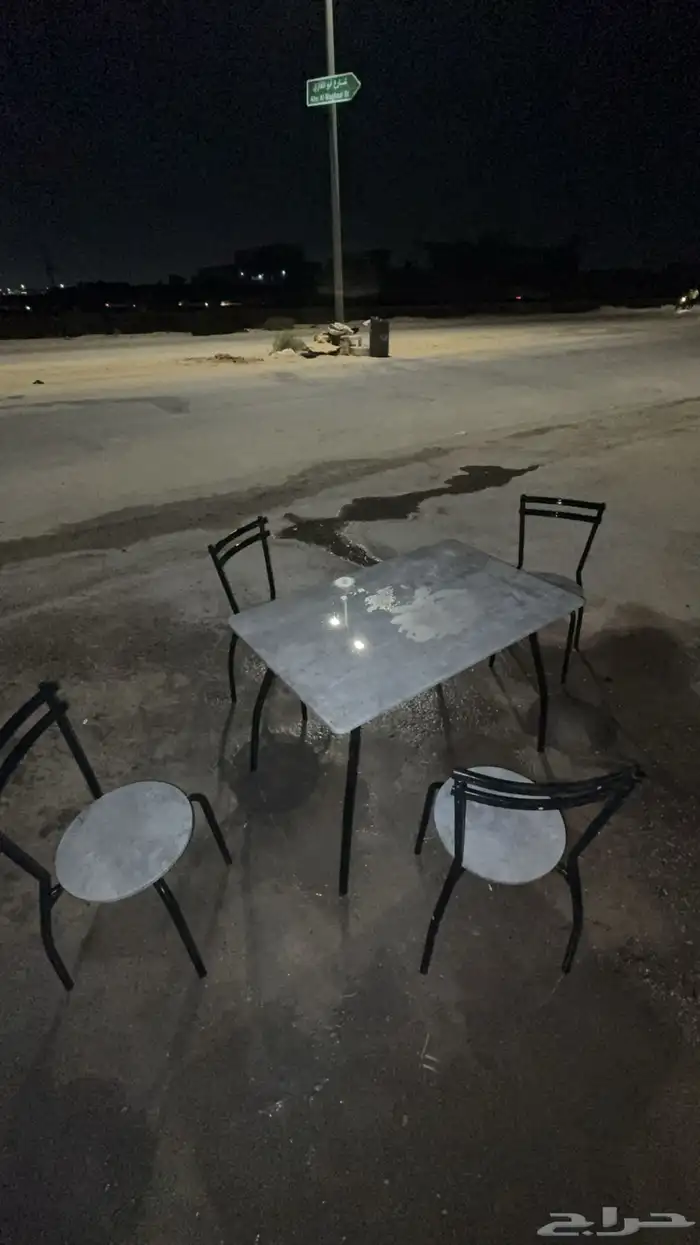 جلسه تراثيه و طاولة طعام 0