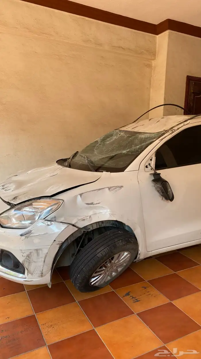 سوزوكي ديزاير مصدومه للبيع 2