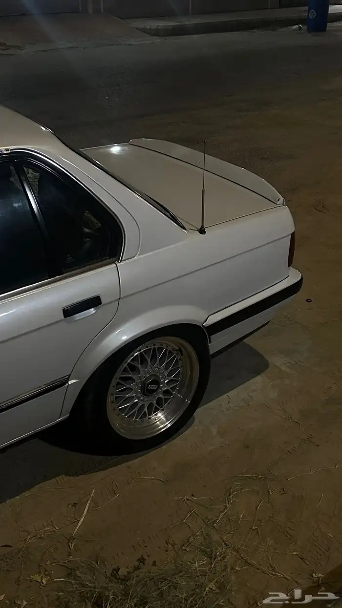 BMW E30 للبيع 3