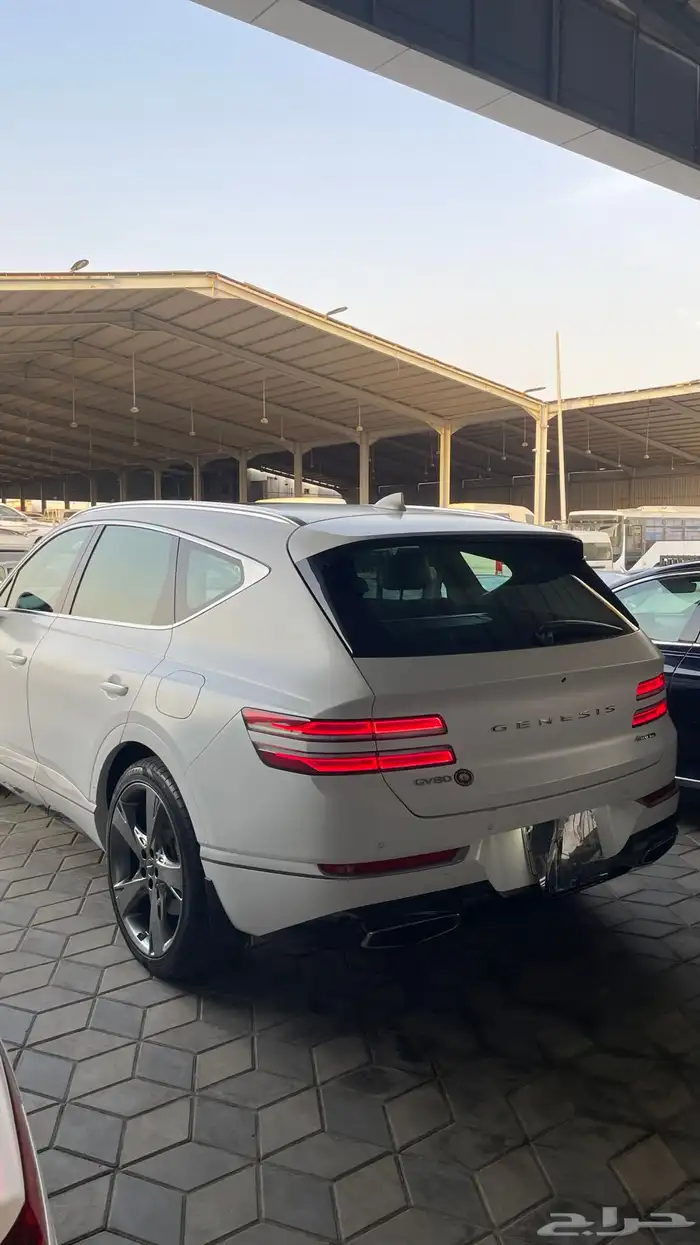 جنسس GV80 موديل2023 4