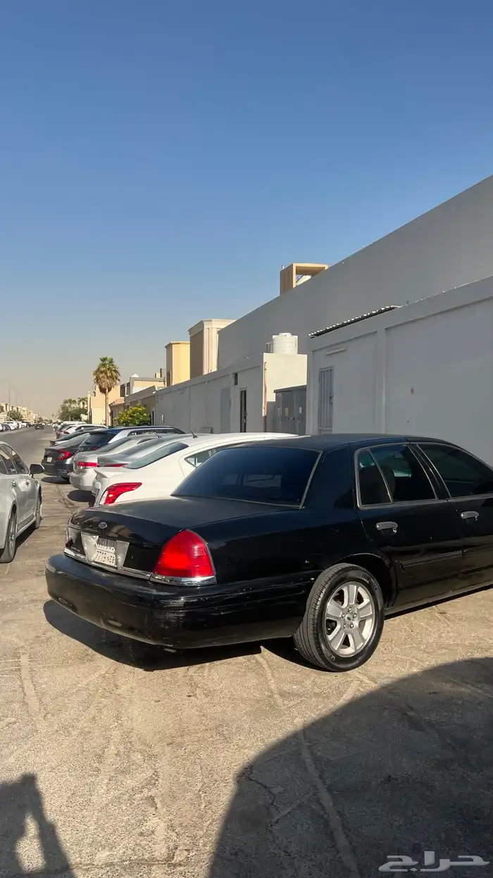 فورد كراون فكتوريا 0