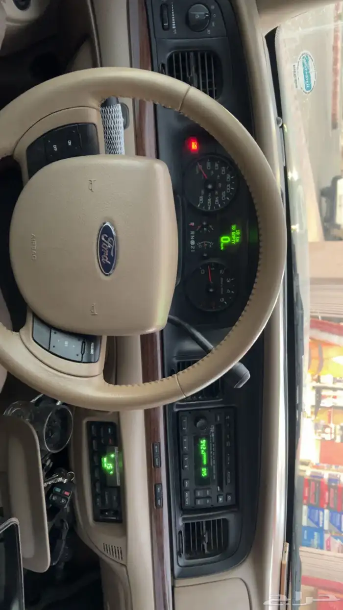 فورد فكتوريا 2011 LX سعودي ممشى قليل 27