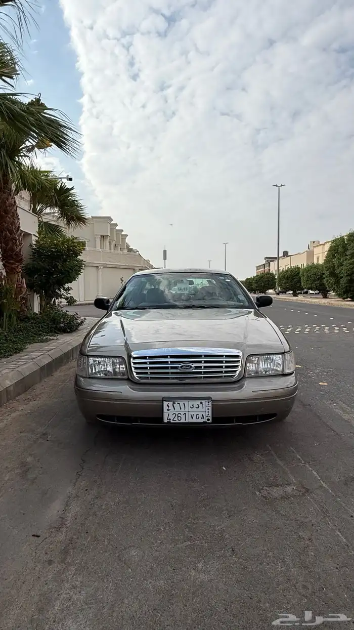 كراون فكتوريا 8