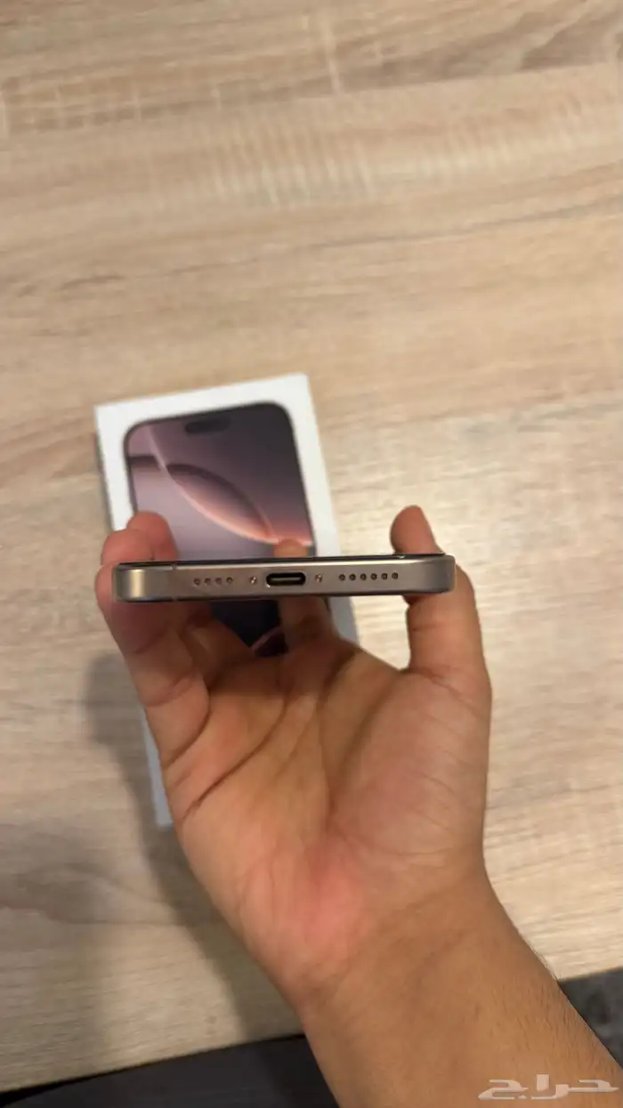 ايفون 16 برو ماكس 256 4