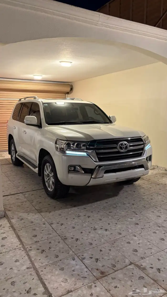 لاند كروزر 2 ديزل موديل 2020 استخدام شخصي مالك اول 1