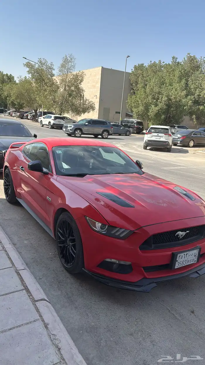 موستنق V8 بودي وكاله ممشى 190 لون احمر 2