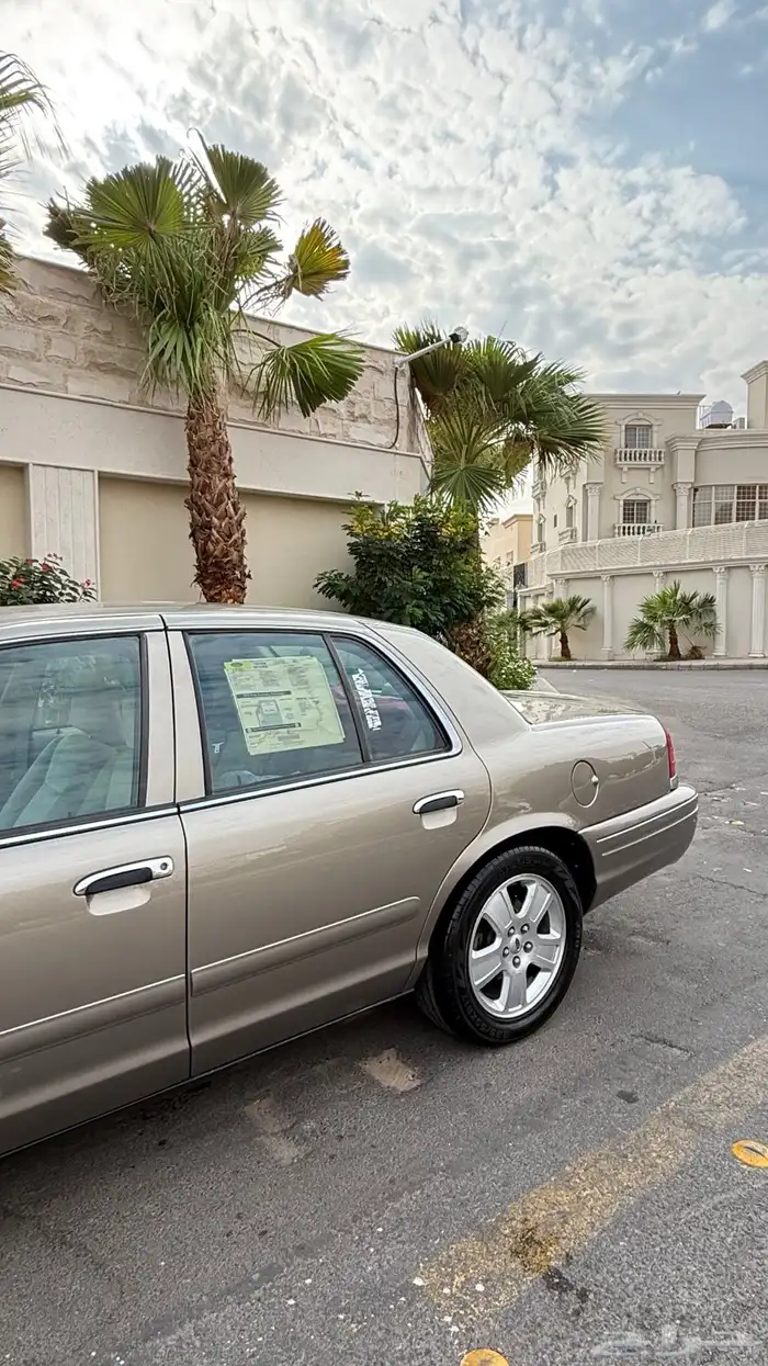 كراون فكتوريا 4