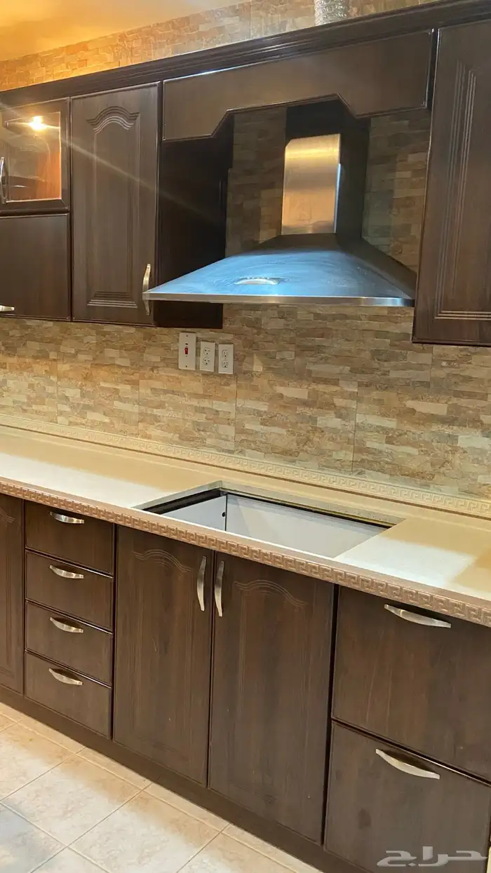 مطبخ متكامل و نظيف جدا بسعر مخفض 2