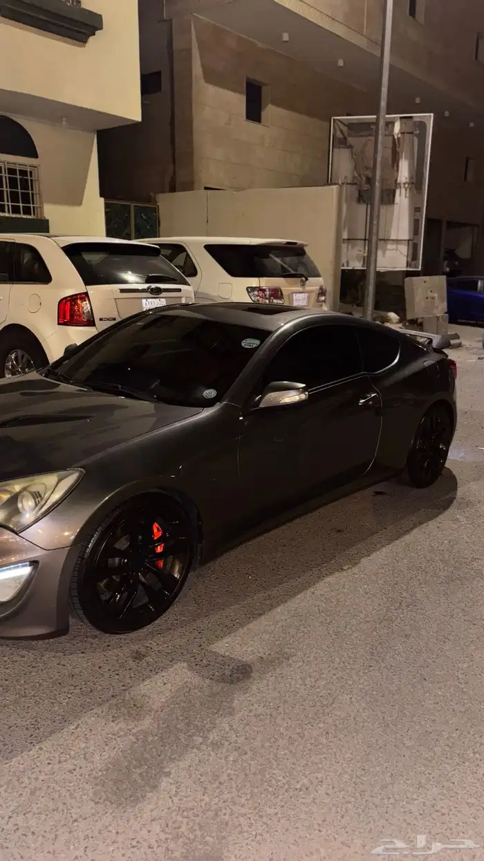 جينسس كوبيه 2013 فتحة سقف 19