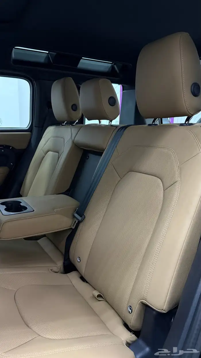 ديفندر اجار 8