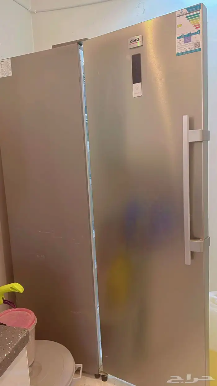 ثلاجة كبيرة شبة جديدة  استخدام بسيط 0