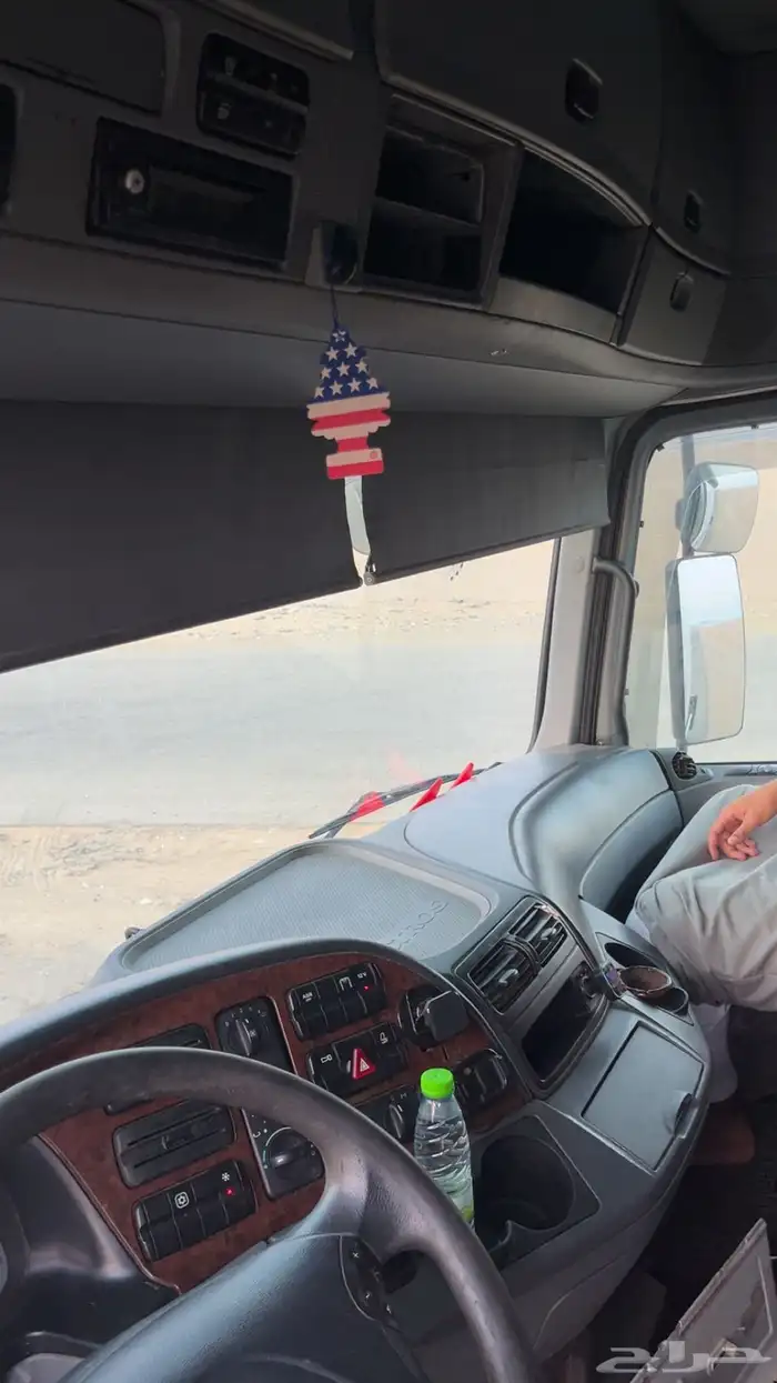 شاحنة اكتروس 2009 للبيع شد بلد 7