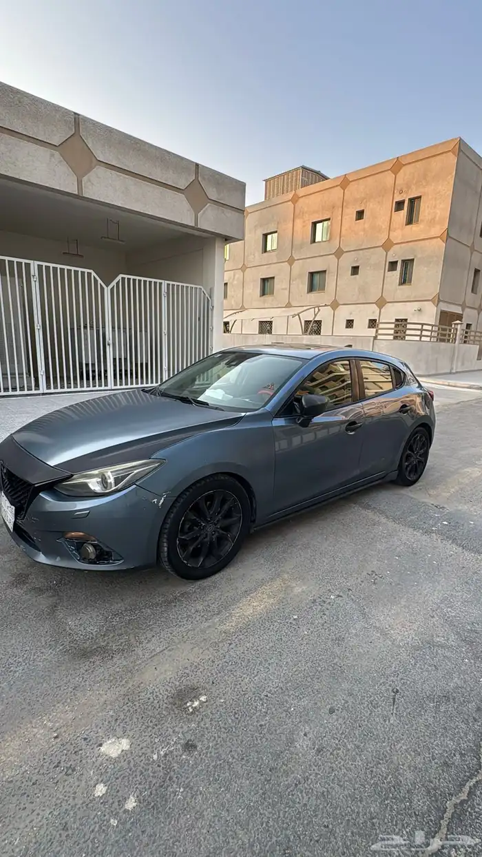 للبيع مازدا 3 2015 2