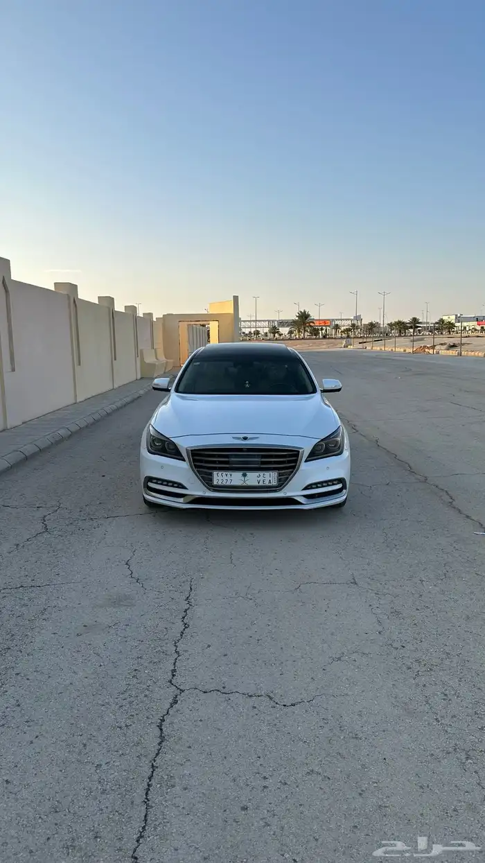 جنسيس G80 2017 مخزن 8