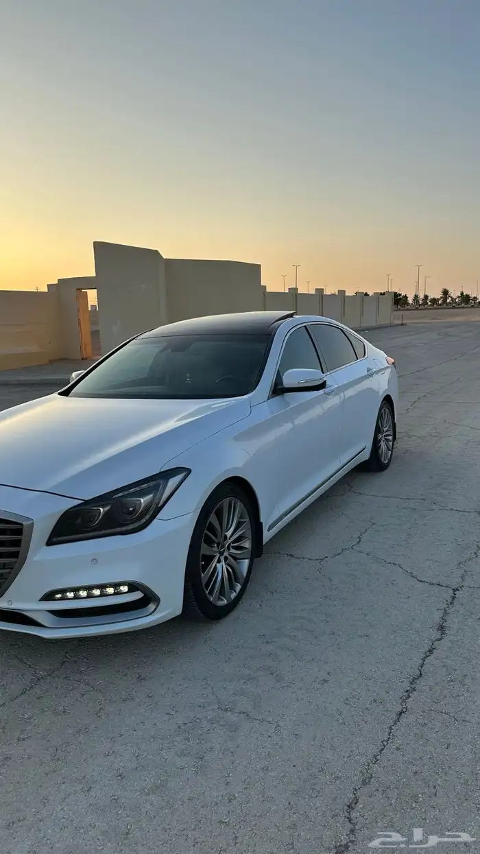 جنسيس G80 2017 مخزن 16