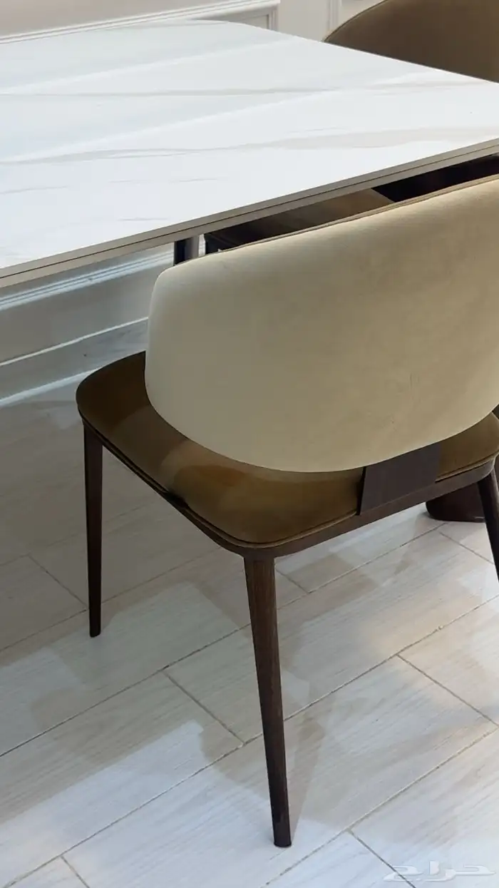 طاولة طعام 10 كراسي 0