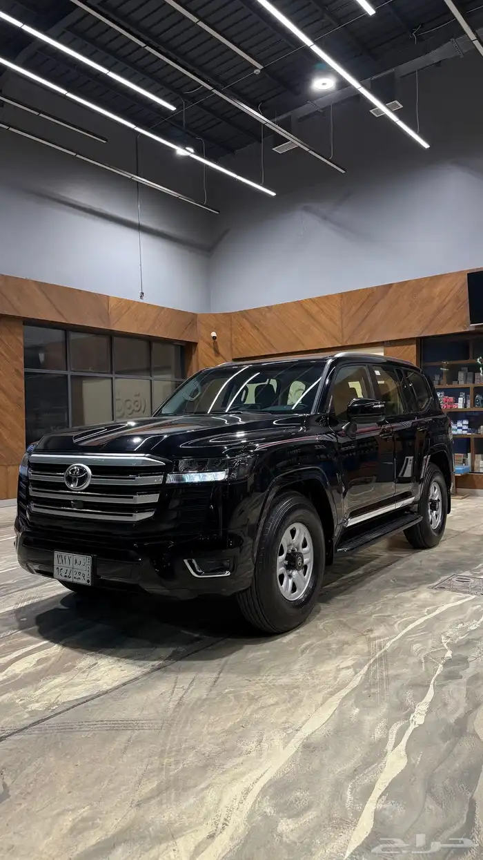 جكسار 2023 سعودي اسود 1