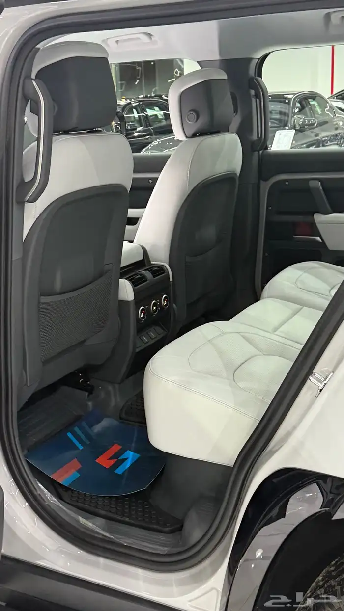 ديفندر SE موديل 2026 خليجي 10