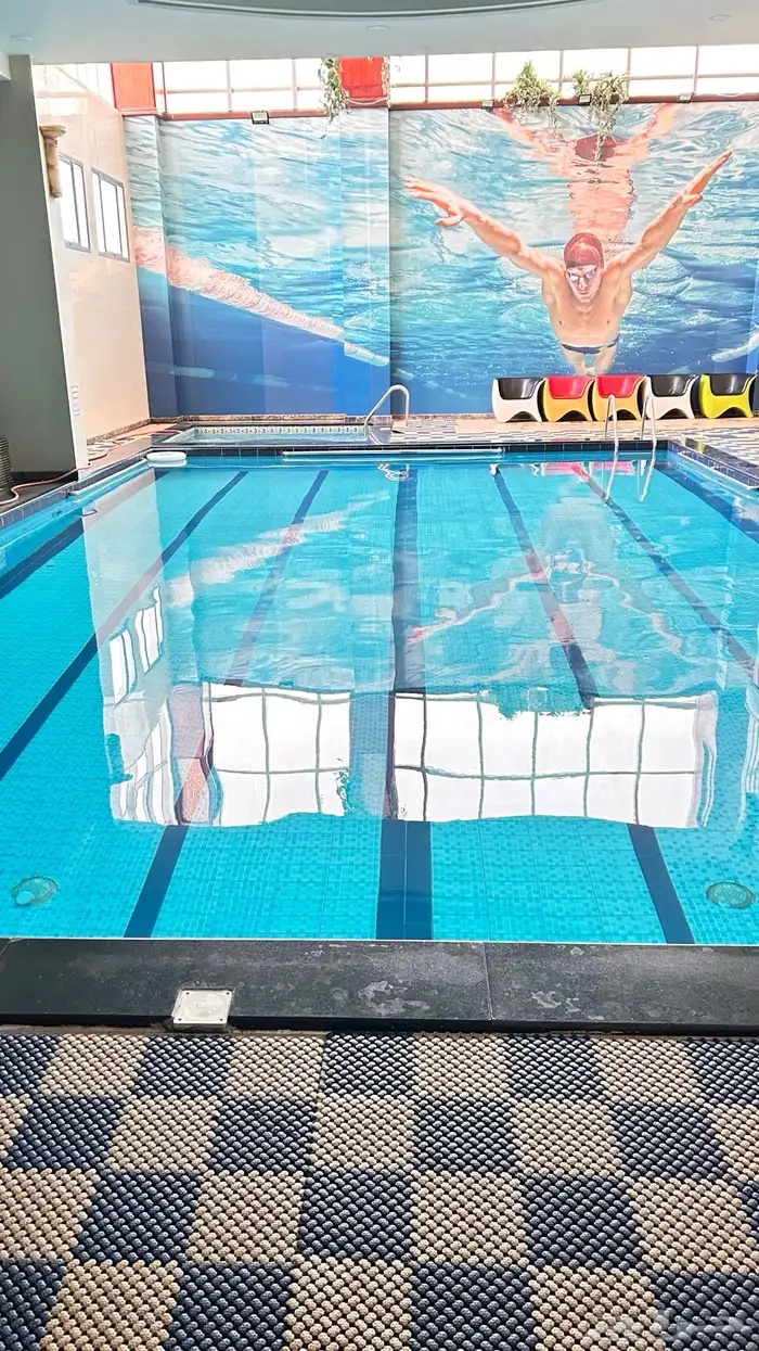 تعليم وتدريب السباحة 0