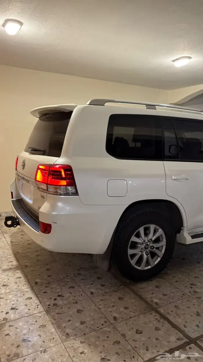 لاند كروزر 2 ديزل موديل 2020 استخدام شخصي مالك اول 4