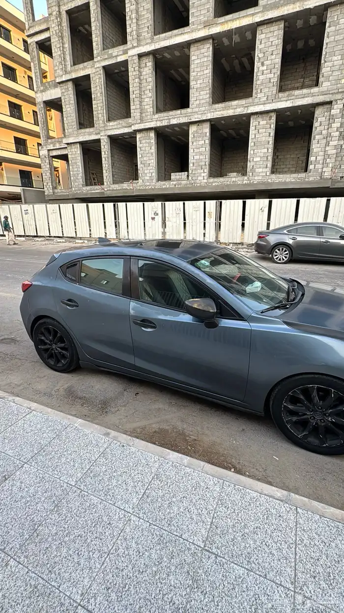 للبيع مازدا 3 2015 10