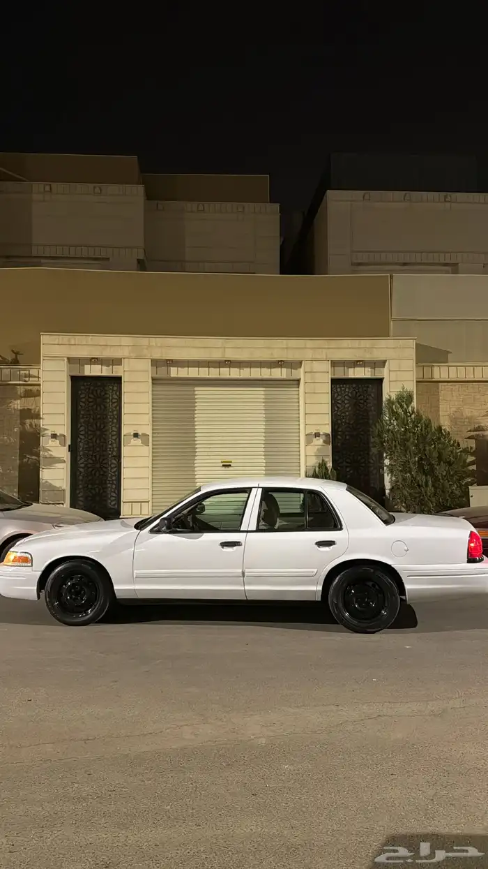 فورد بوليسي 2012 للبيع 10