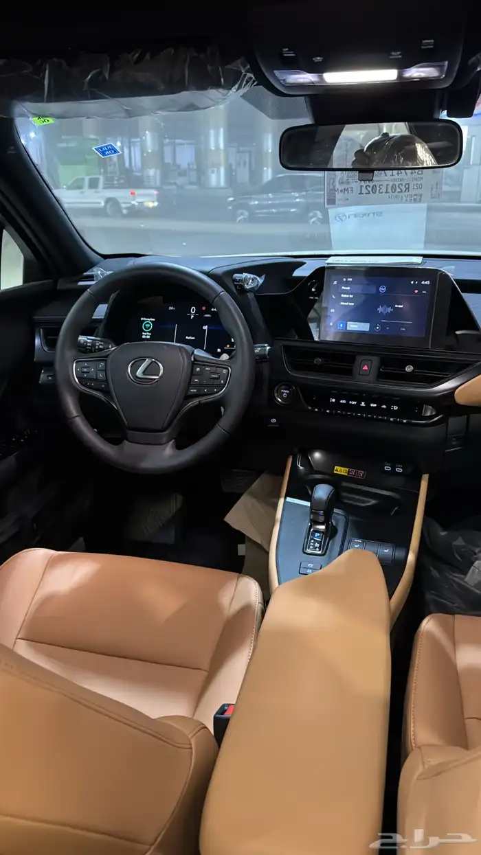 لكزس UX300 فئة AH هايبرد 2024 5