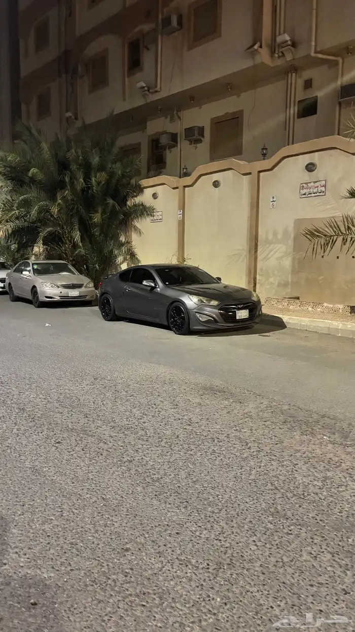 جينسس كوبيه 2013 فتحة سقف 5