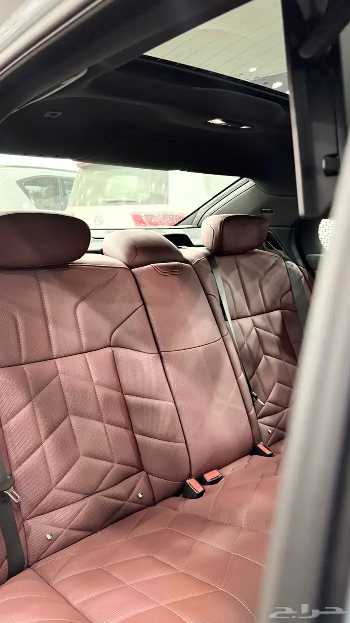 بي ام دبليو i735 سكاي لاونج فل كامل 2026 13