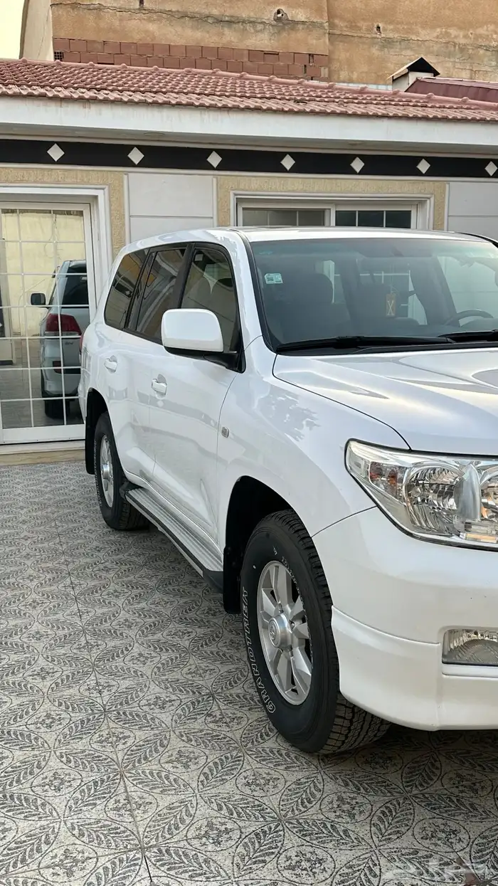 GX تويوتا لاند كروزر 2