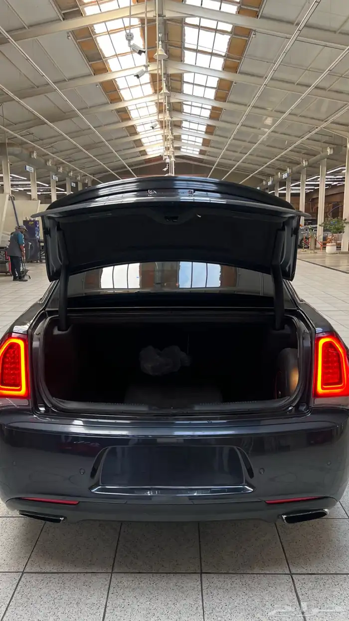 للبيع كرايزلر 2018 S 5.7 20