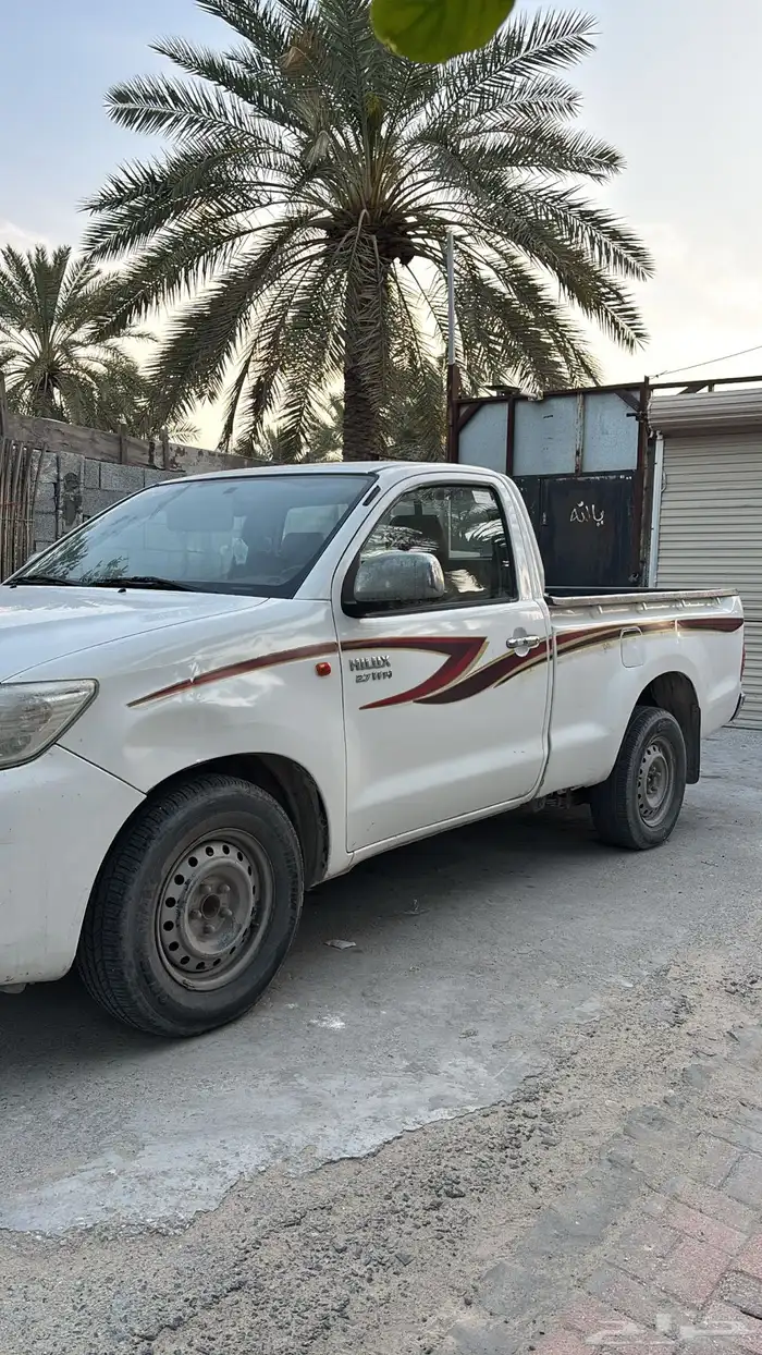 هايلكس ممشى قليل 90 الف مديل 2014 5