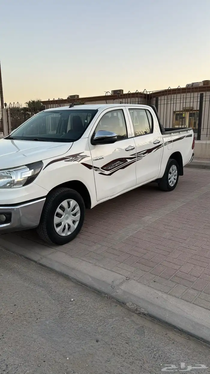 تويوتا هايلوكس غمارتين موديل 2020 ممشي قليل بحاله الوكاله 1