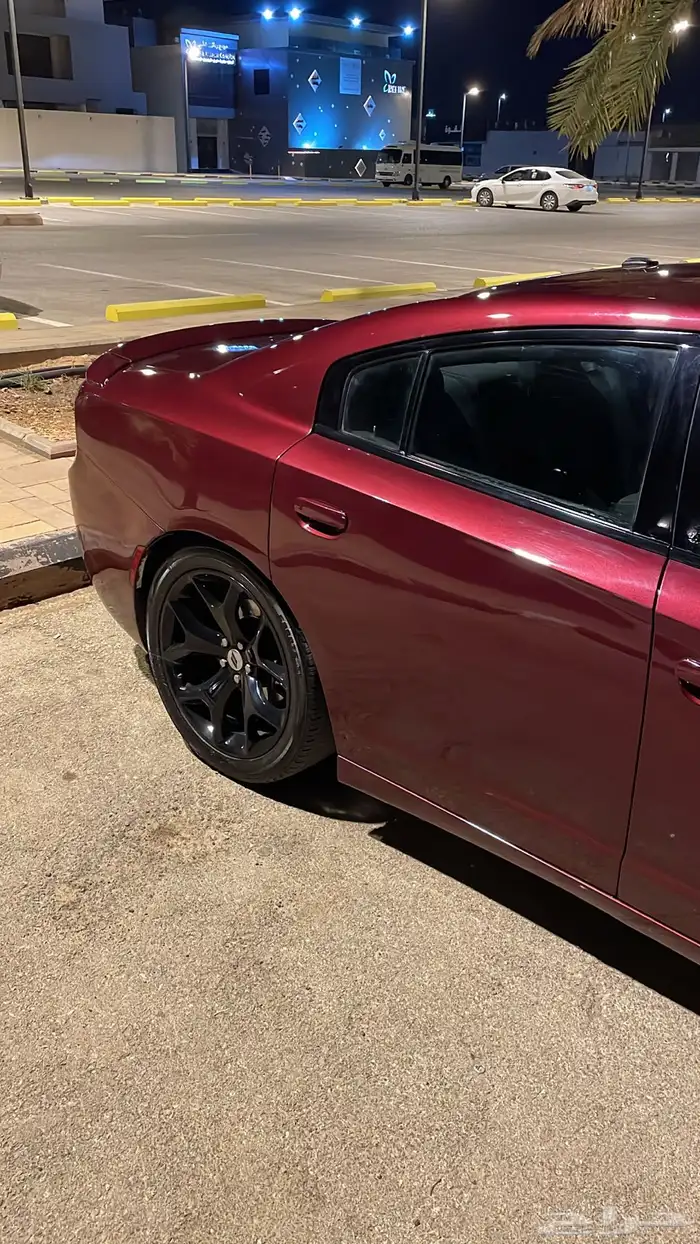 دوج تشارجر 2017 3