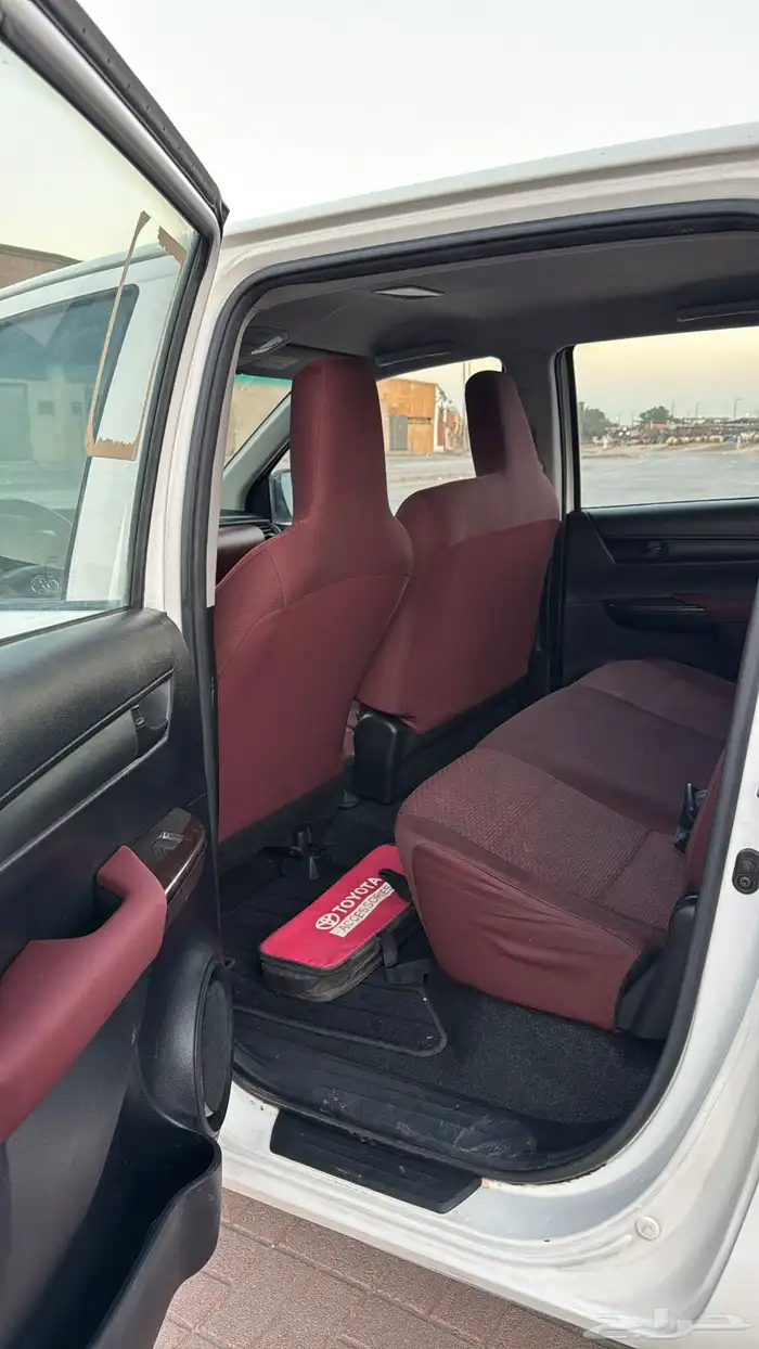 تويوتا هايلوكس غمارتين موديل 2020 ممشي قليل بحاله الوكاله 7