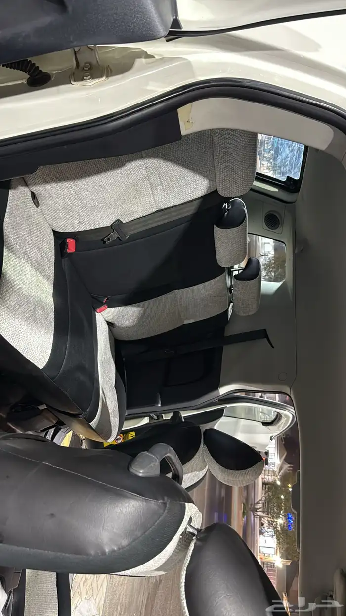 تويوتا-اف جي-رقم واحد-2011-ممشى قليل 11