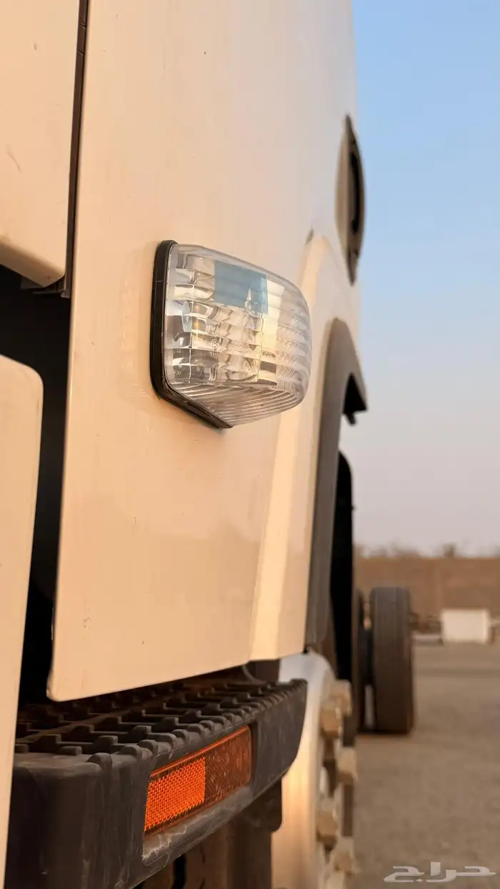 دينا ايسوزو 5 متر للبيع شبة اصفااار مخزنة 7