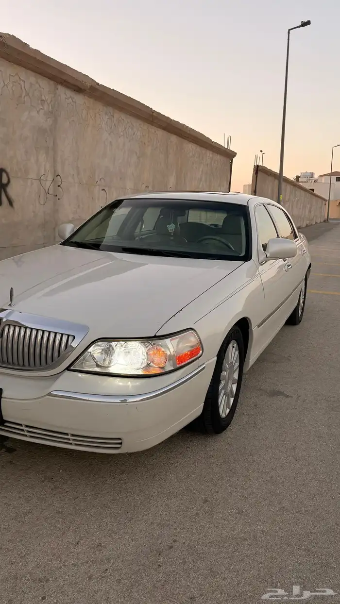 لينكون تاون كار 2003 5