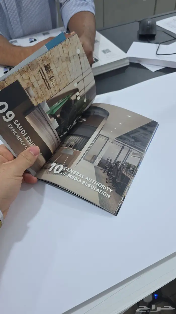 بنر ستيكر لوحات أحرف مضيئة أسوار مشاريع طباعة كلادينج اكرليك 3