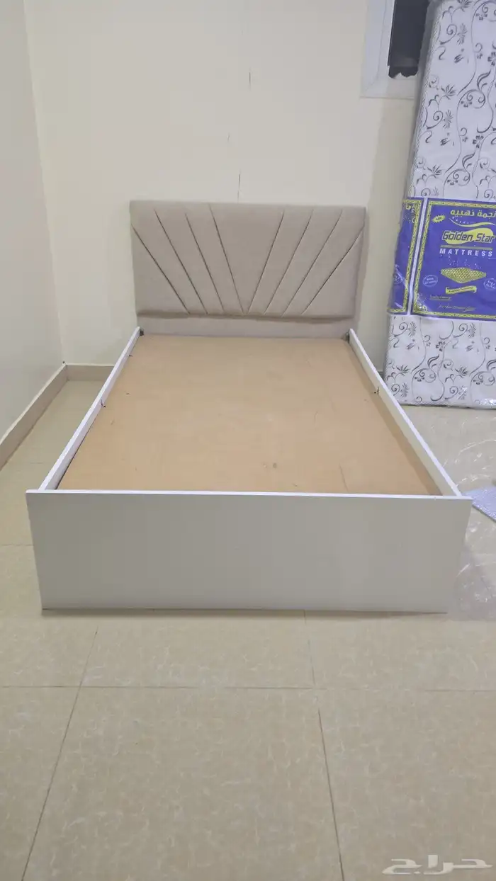 لبيع جميع انواع السراير النفر والنفر والنص للتواصل جوال وتس 8