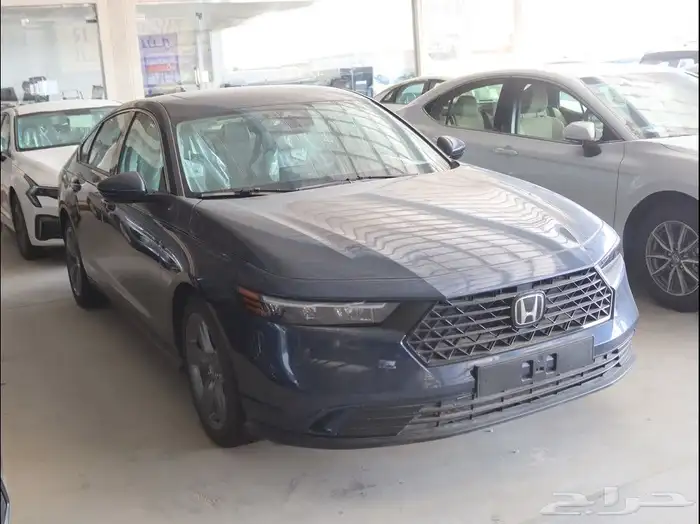 هوندا اكورد EX نص فل 2025 عرض خاص 1
