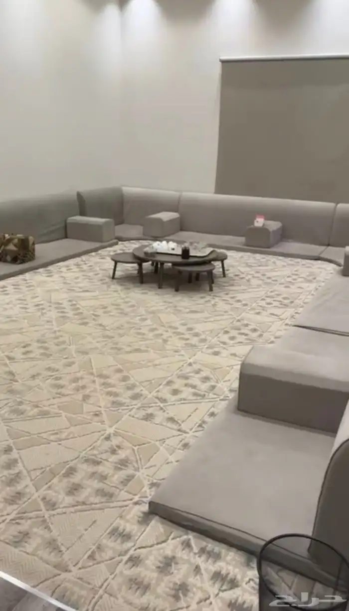 اثاث كامل مع مكيف مقاس 24 0