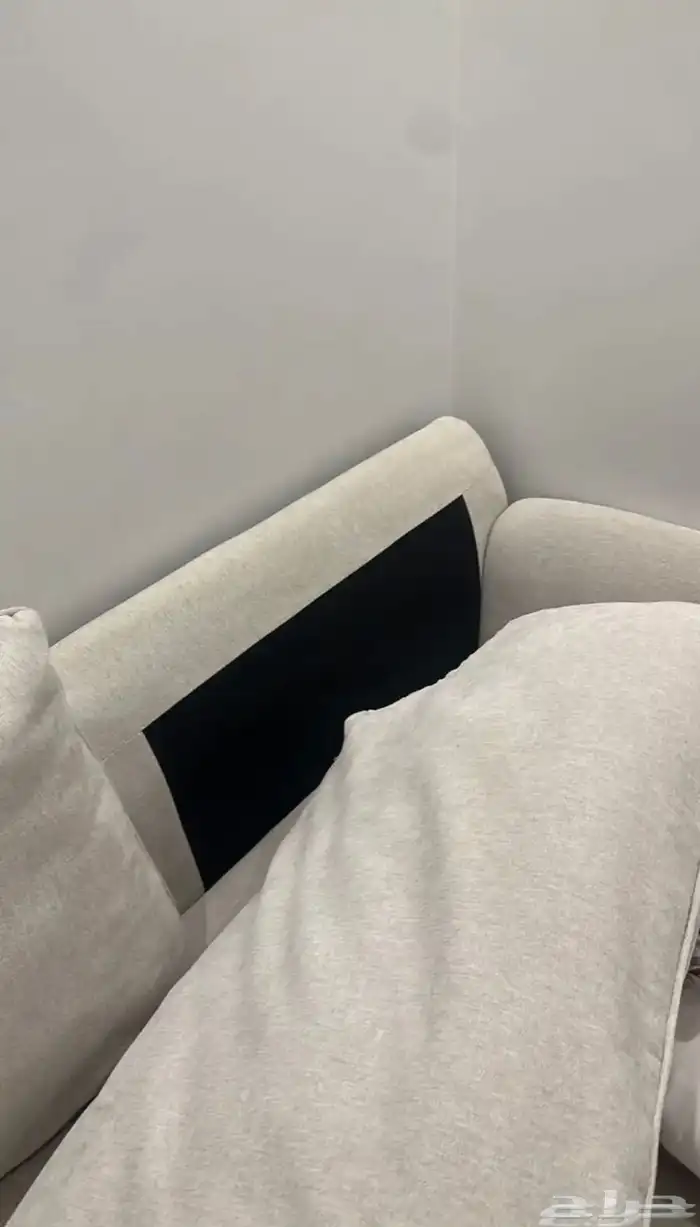 كنب حرف L جديد استخدام 6 شهور للبيع السعر 1000 0