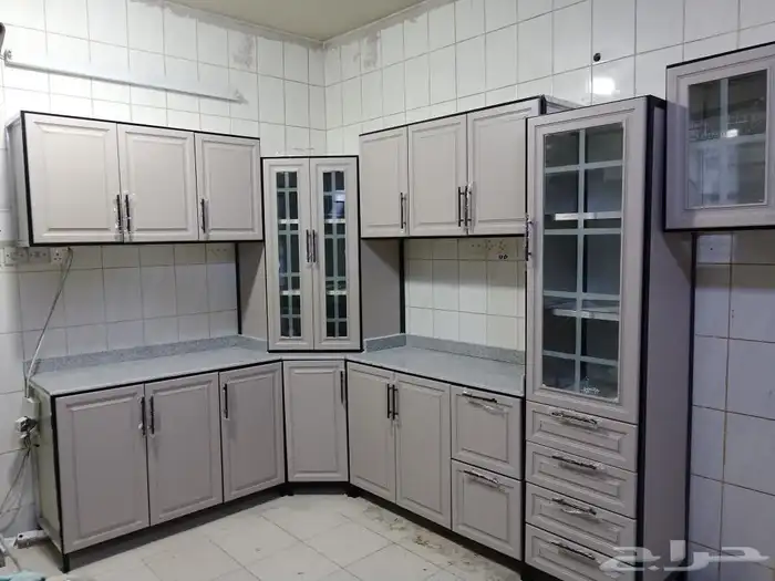 مطابخ جديده جاهزه تتوفر جميع الألوان ب2500 شامل التوصيل والت 8