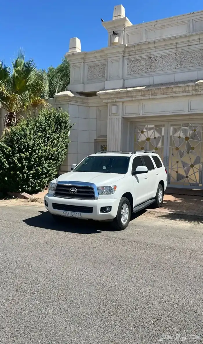 للبيع سكويا 2016 مخزن ممشى 90 الف 0