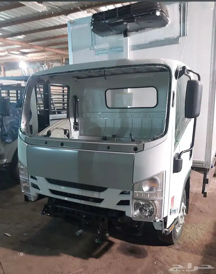 مركز ورشة سمكرة وبوية الدينات والسطحات والباصات وقطع غيارها 0