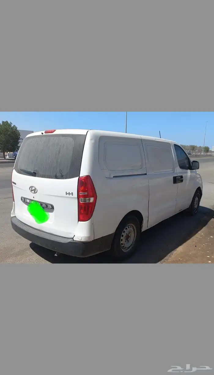 سيارة فان بضاعة للايجار هيونداي h1 1