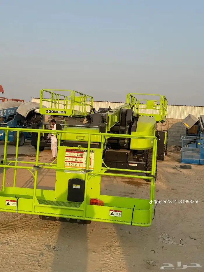 يوجد لدينا مان لفتات للايجار بجميع انواعها و احجامها 0